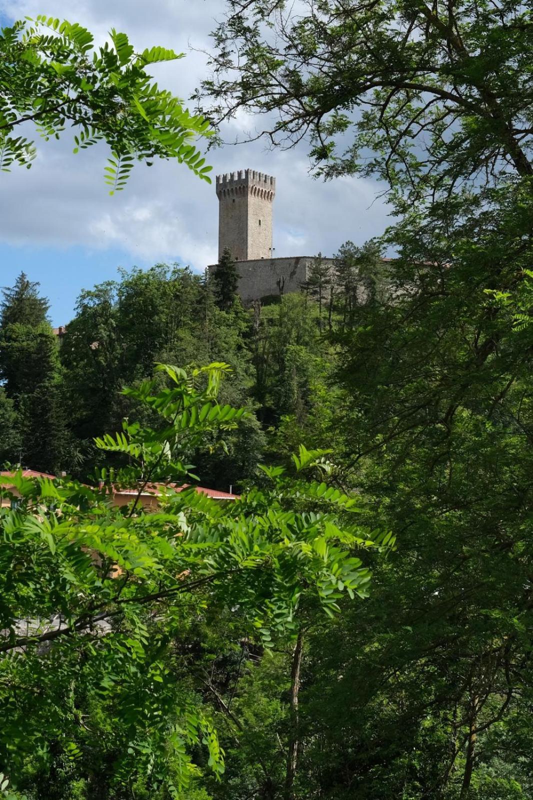 Torre Antica Montese Appartamento 1 Buitenkant foto